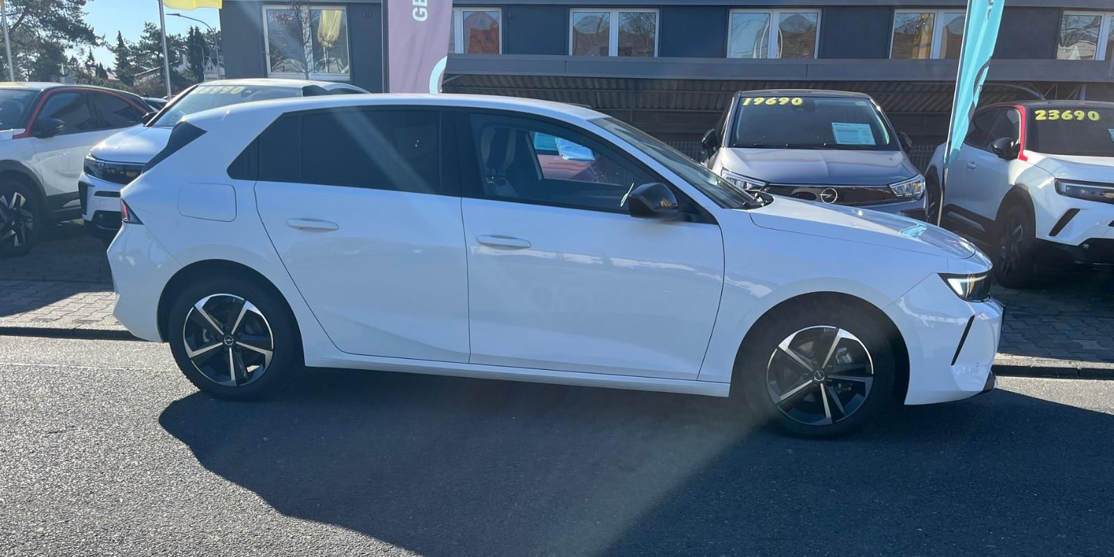 Opel Astra 1.2 Turbo Edition Turbo