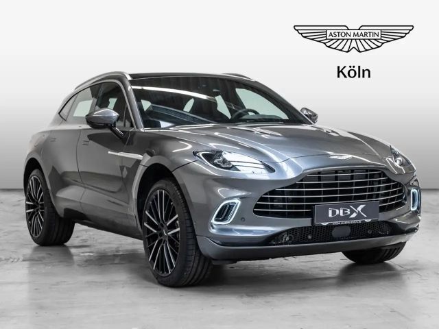 Aston Martin DBX Magnetic Silver Onyx Black
