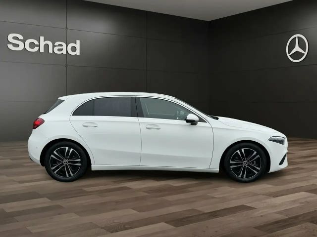 Mercedes-Benz A 180 A 180 d