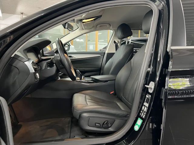 BMW 520 520d Business Line Touring xDrive