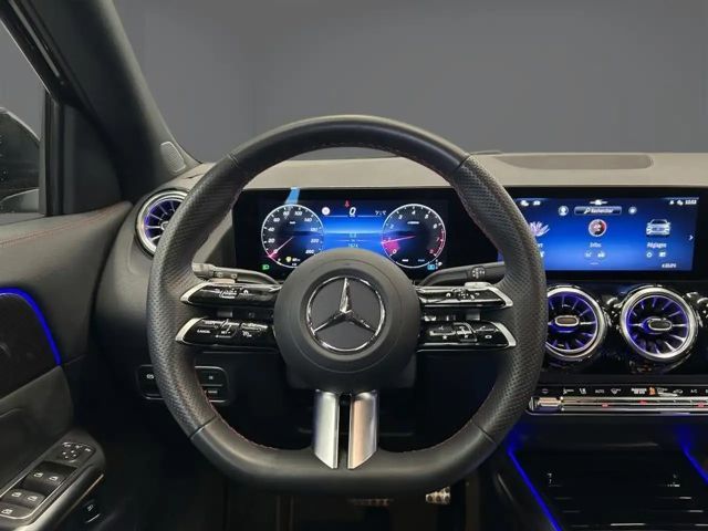 Mercedes-Benz GLA 180 AMG Line