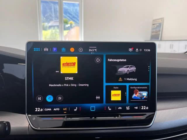 Volkswagen Golf Business DSG Variant