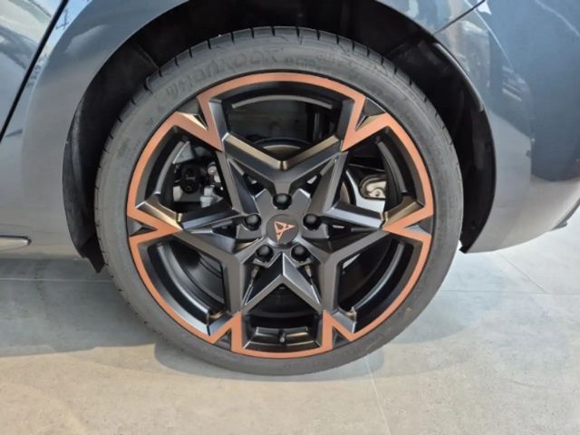 Cupra Leon 1.5 eTSI Matrix Sennheiser DCC ACC Kessy