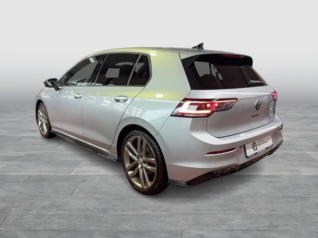 Volkswagen Golf 1.5 eTSI DSG Golf VIII R-Line