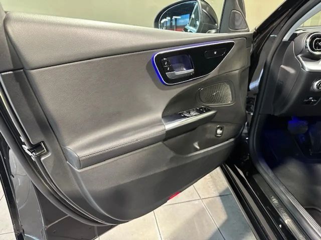 Mercedes-Benz C 220 AVANTGARDE C 220 d Estate