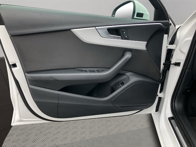 Audi A4 40 TDI Avant S-Tronic