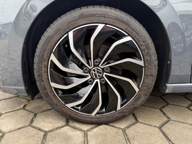 Volkswagen Golf 1.5 TSI Golf VIII