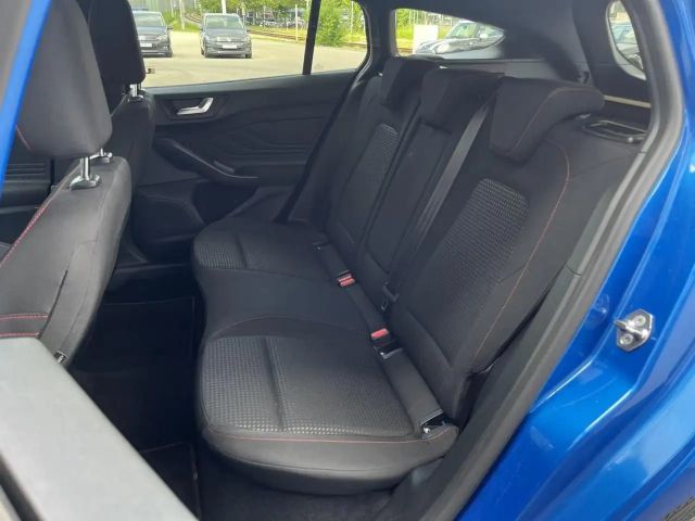 Ford Focus ST Line Wagon