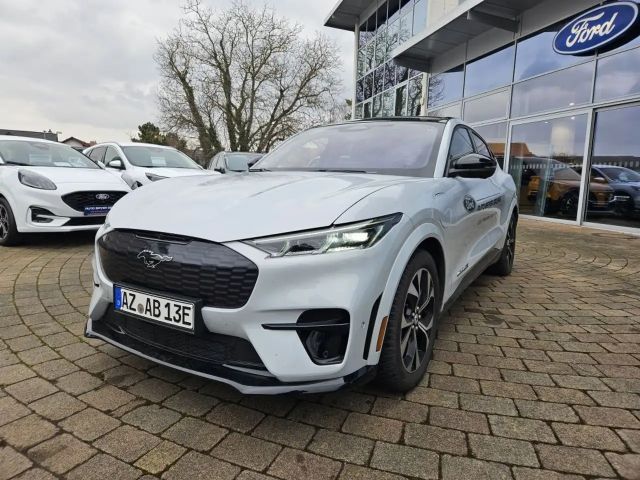 Ford Mustang Mach-E AWD GT