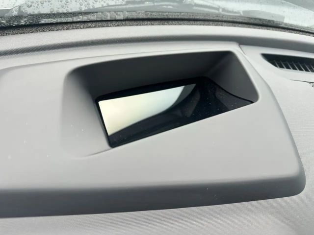 Land Rover Defender 110 D250 Dynamic SE