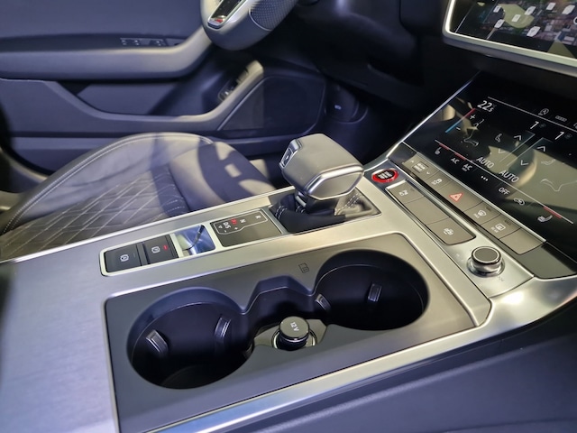 Audi S6 Avant Quattro