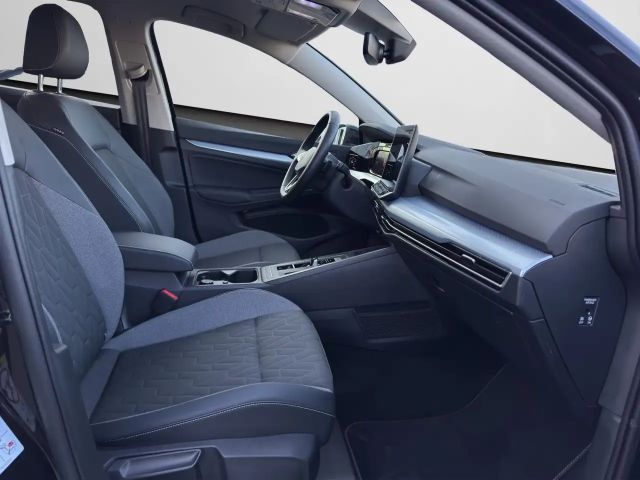 Volkswagen Golf 1.5 eTSI DSG Golf VIII