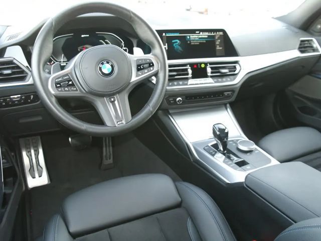 BMW 330 330e xDrive