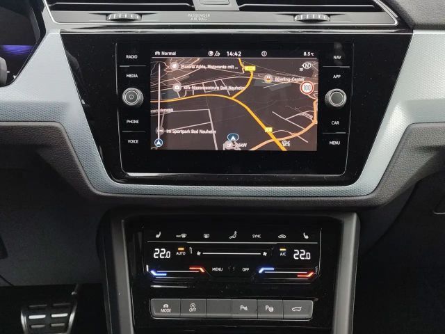 Volkswagen Touran 1.5 TSI DSG IQ.Drive