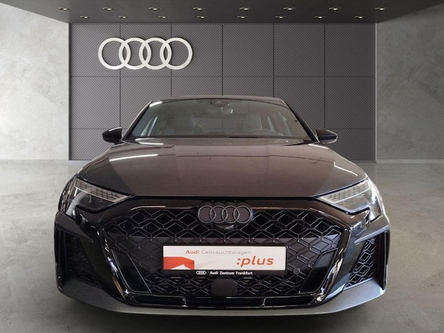 Audi RS3 Quattro S-Tronic Sedan