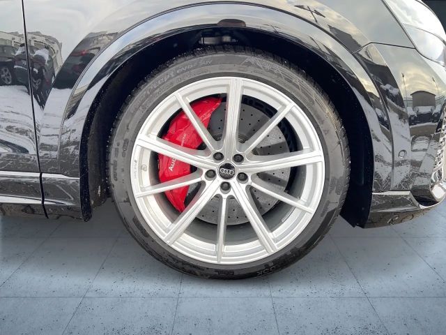 Audi RS Q8 SUV tiptr. PANO Stdhzg Vmax305 HUD 23´