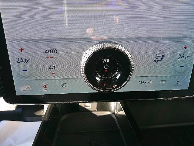 Ford Mustang Mach-E AWD Standard range