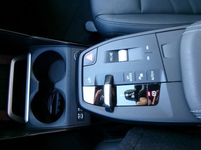 BMW X1 25exDrive LRH AHZV DVA DAB FLA LED EU6d