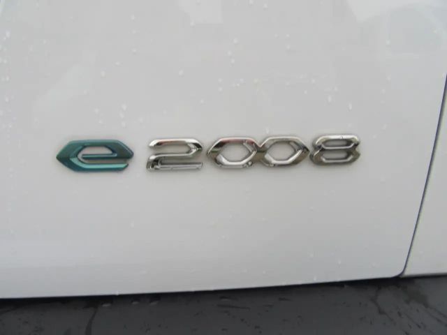 Peugeot E-2008 Active Pack