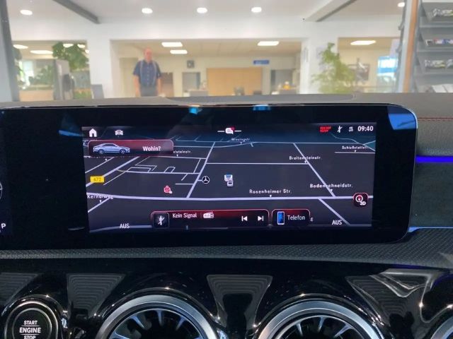 Mercedes-Benz CLA 200 AMG Line Coupé