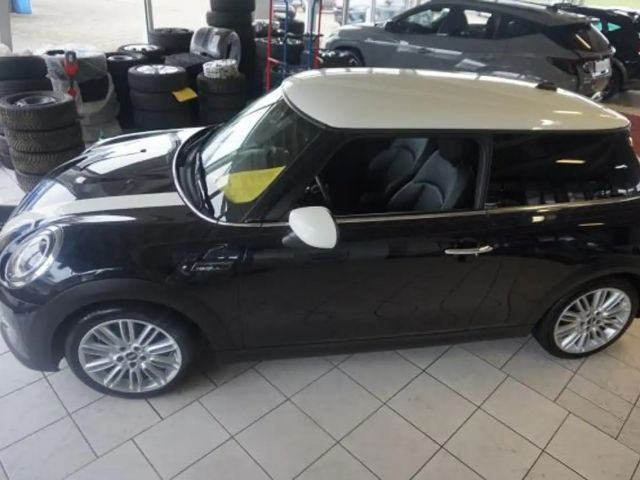 MINI Cooper COOPER 1,5 CAMDEN LEDER NAVI LED SHZ TEMPOMAT 17"
