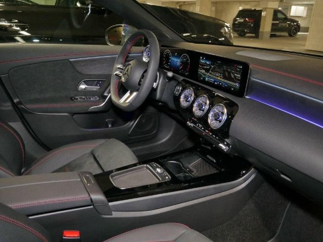 Mercedes-Benz CLA 180 AMG Line Shooting Brake