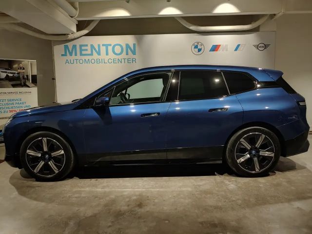 BMW iX xDrive40