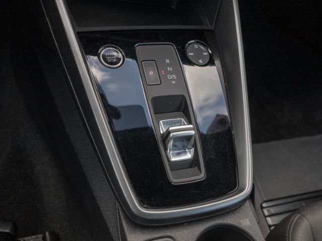 Audi A3 30 TFSI S-Tronic Sportback