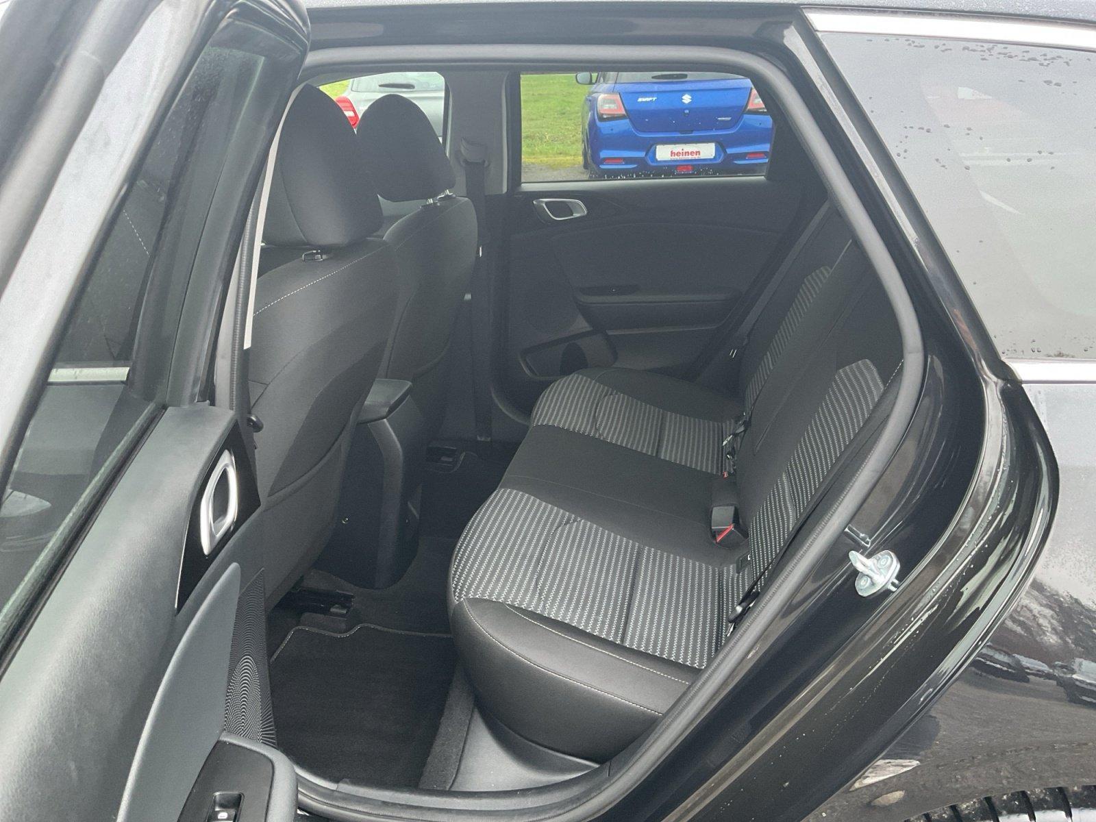 Kia Ceed GOLD 1.5 T DCT LED+Navi+SHZ+PD