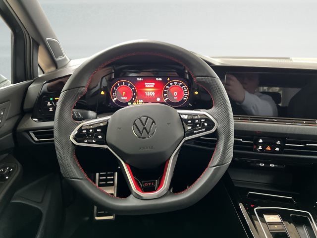 Volkswagen Golf 2.0 TSI DSG Golf VIII IQ.Drive