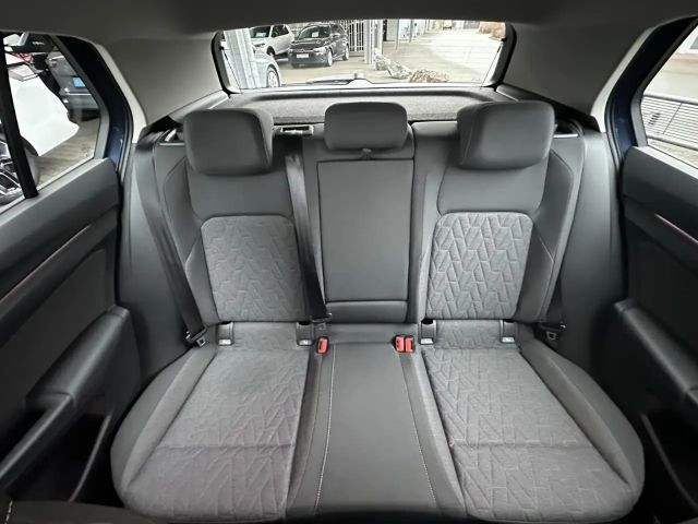 Volkswagen Golf 1.5 eTSI DSG Golf VIII Life