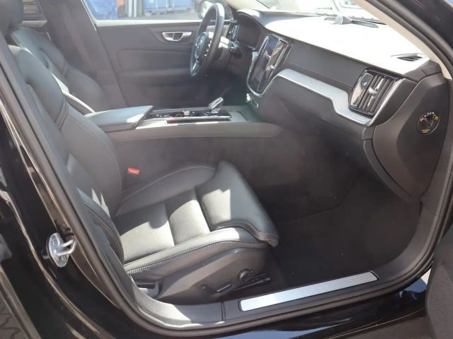 Volvo V60 Cross Country B4 Cross Country