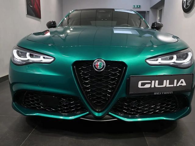 Alfa Romeo Giulia AT8 Q4 Veloce