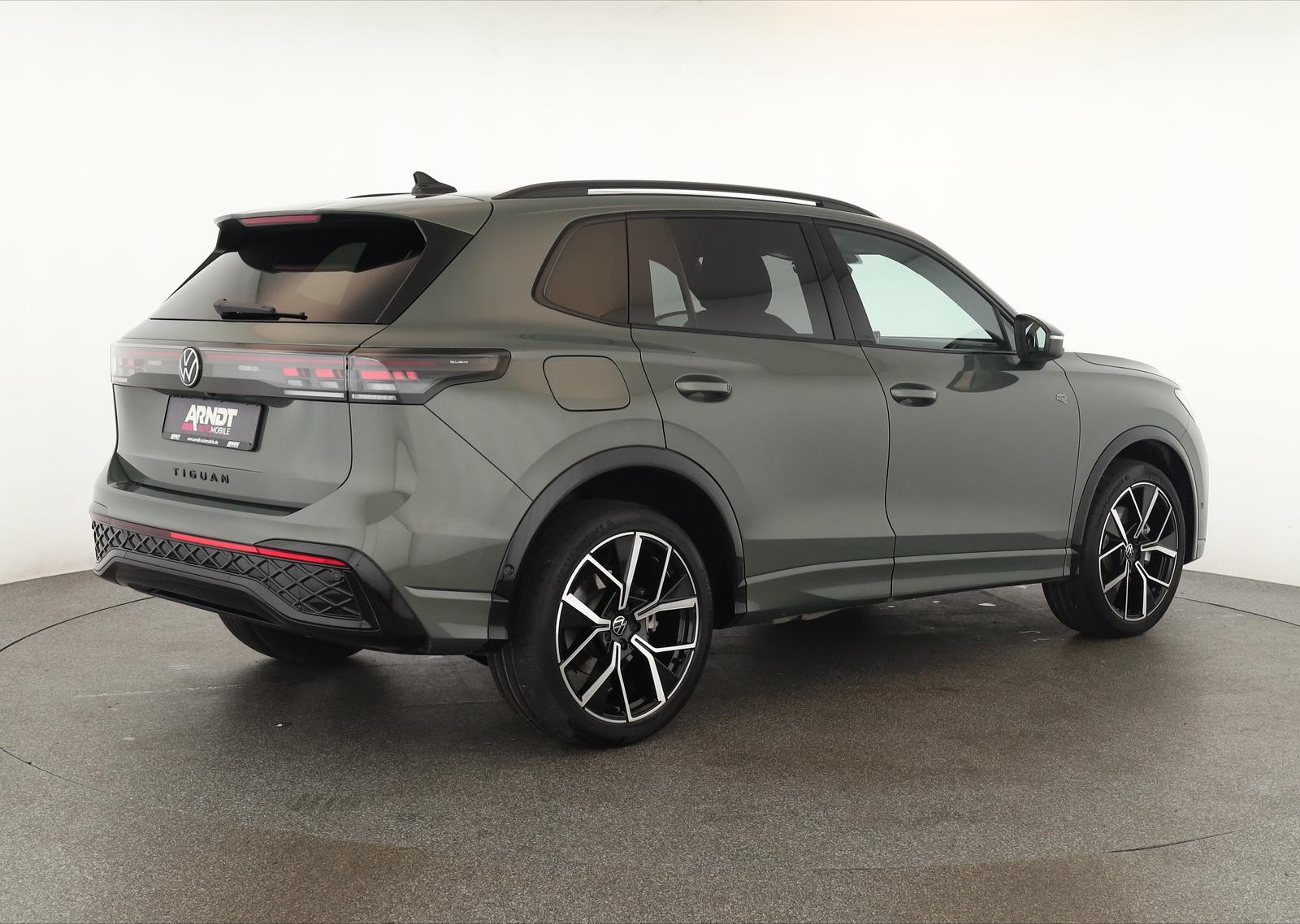 Volkswagen Tiguan 2.0 TSI DSG IQ.Drive R-Line