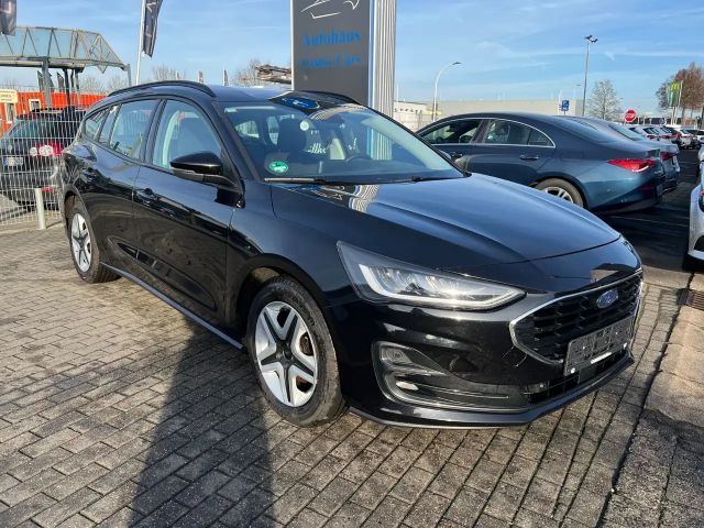 Ford Focus Cool & Connect EcoBoost Wagon