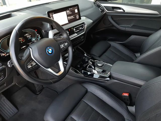 BMW X3 xDrive30e