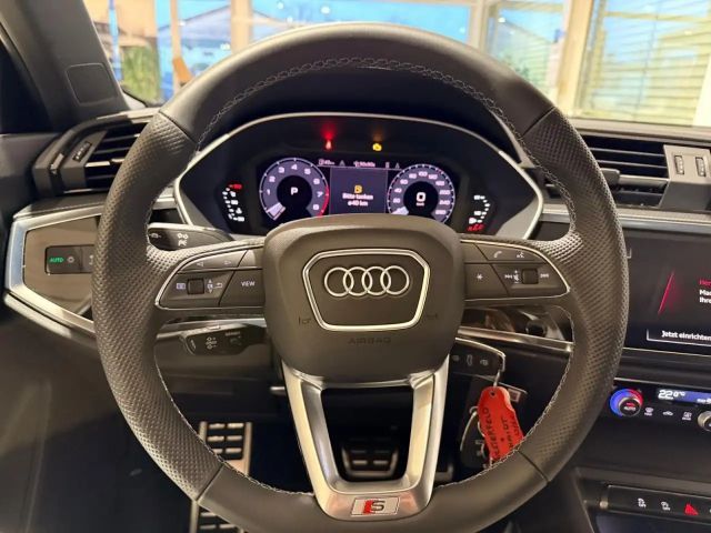 Audi Q3 1.5 TFSI S-Line