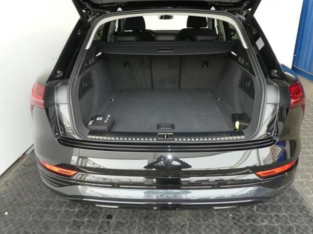 Audi Q8 e-tron 55 Business Quattro