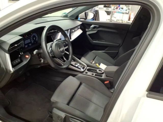 Audi A3 Hybride S-Line Sedan