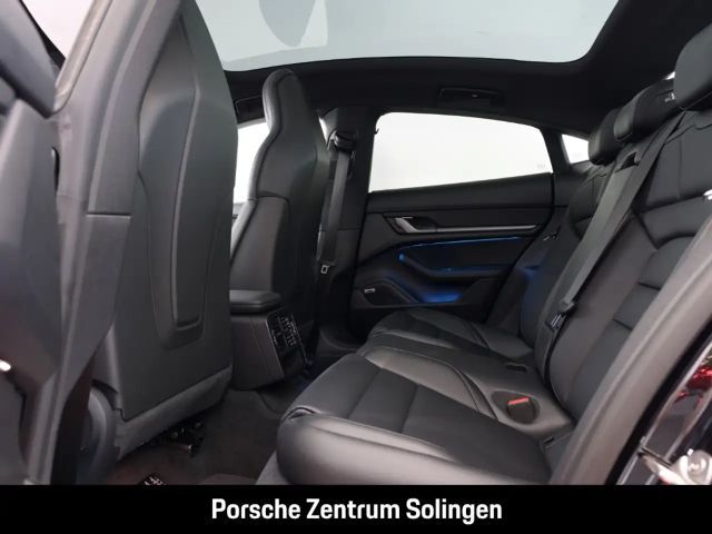 Porsche Taycan Bose Panoramdach Sport Chrono Paket