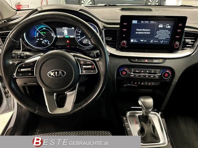 Kia XCeed Hybrid PHEV Vision
