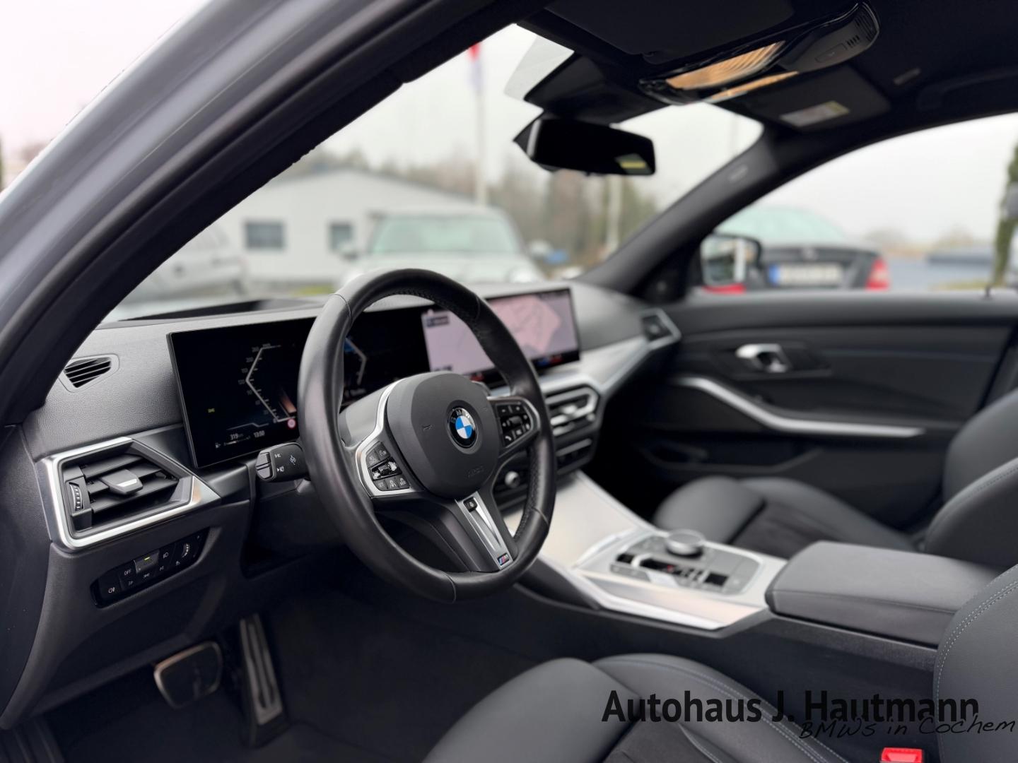 BMW 320 320d M-Sport Touring xDrive