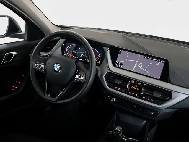 BMW 118 118d Advantage pakket Sedan