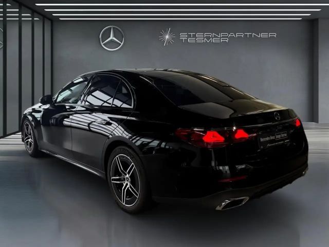 Mercedes-Benz E 220 AMG Line E 220 d Sedan