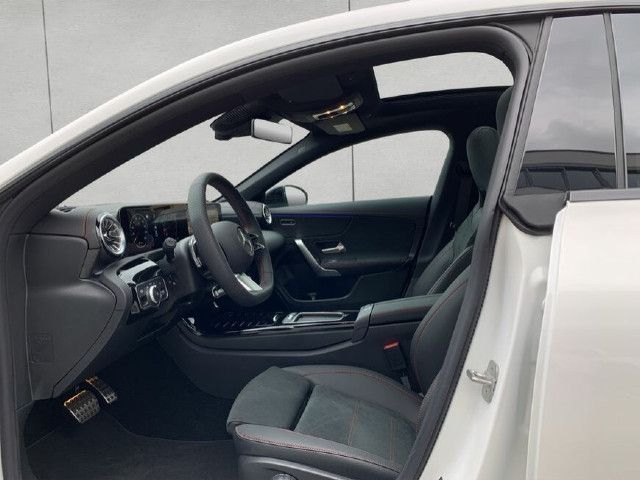 Mercedes-Benz CLA 180 Coupé