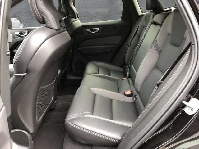 Volvo XC60 Dark Plus