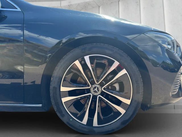 Mercedes-Benz CLA 180 Progressive