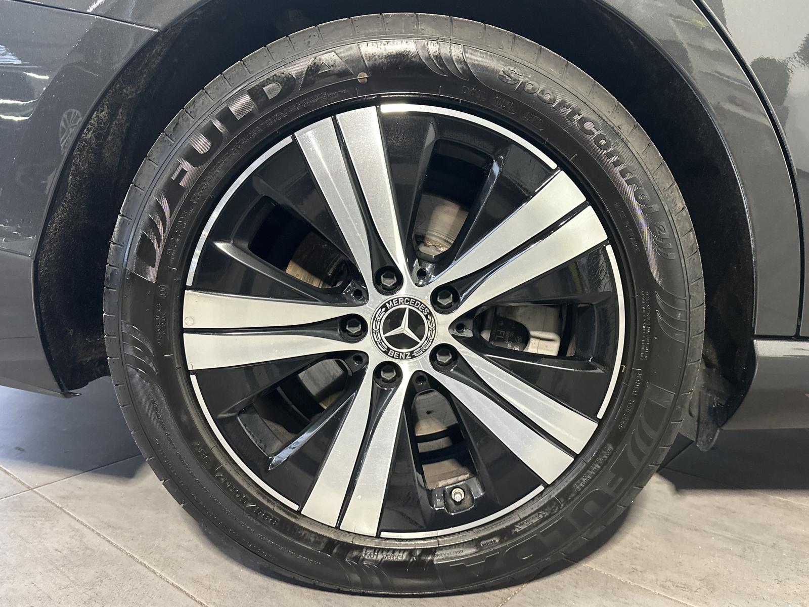 Mercedes-Benz C 200 AVANTGARDE C 200 d Estate