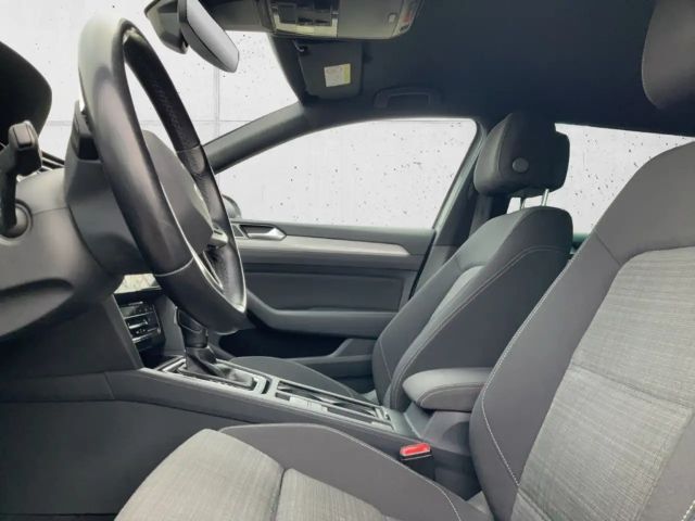 Volkswagen Passat 1.5 TSI Business