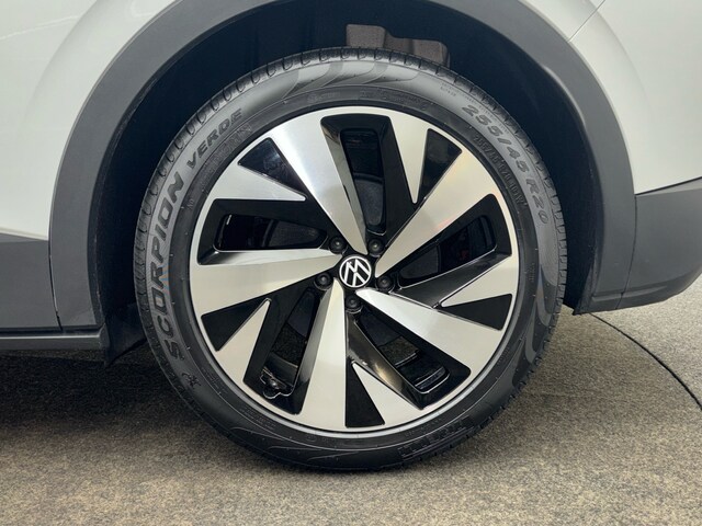Volkswagen ID.4 Tech